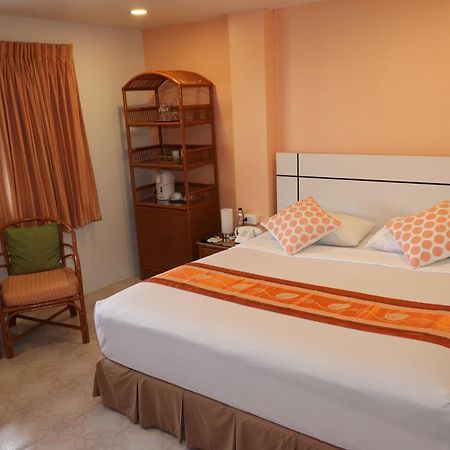 Patong Summer Breeze Hotel מראה חיצוני תמונה